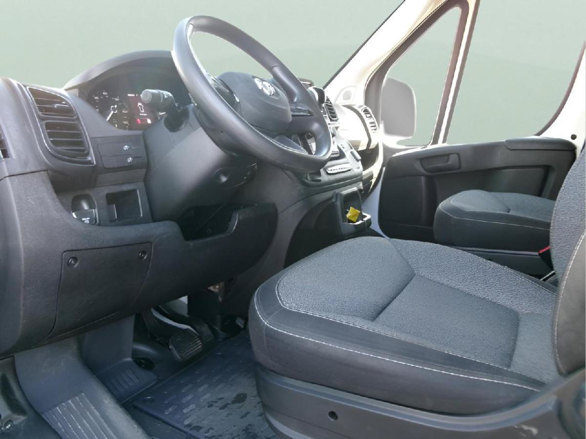 Used 2025 RAM ProMaster 2500 FWD image 9