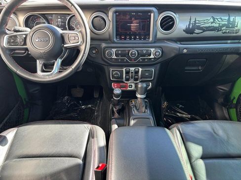 Used 2018 Jeep Wrangler Unlimited Rubicon AWD/4WD image 16