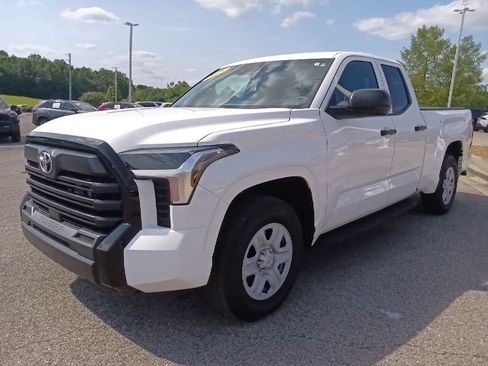 Used 2025 Toyota Tundra SR w/ SR Tow Package RWD image 7