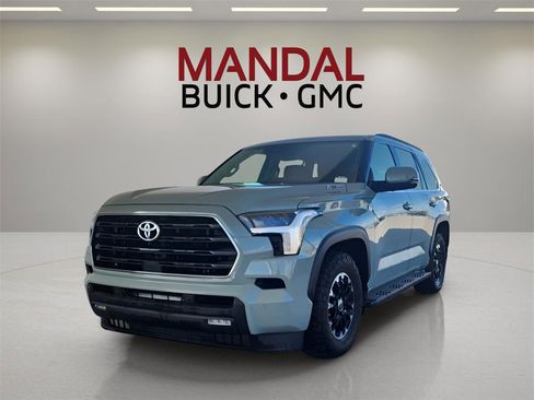 Used 2024 Toyota Sequoia SR5 image 1