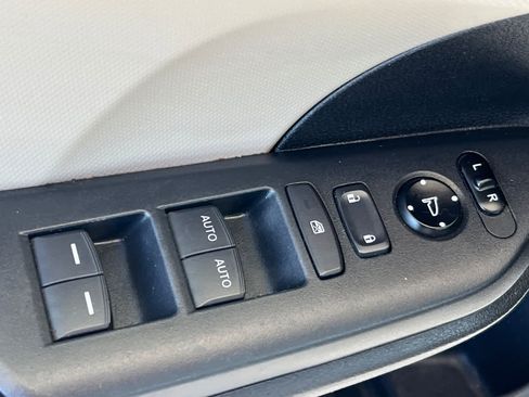 Used 2017 Honda Civic LX image 13