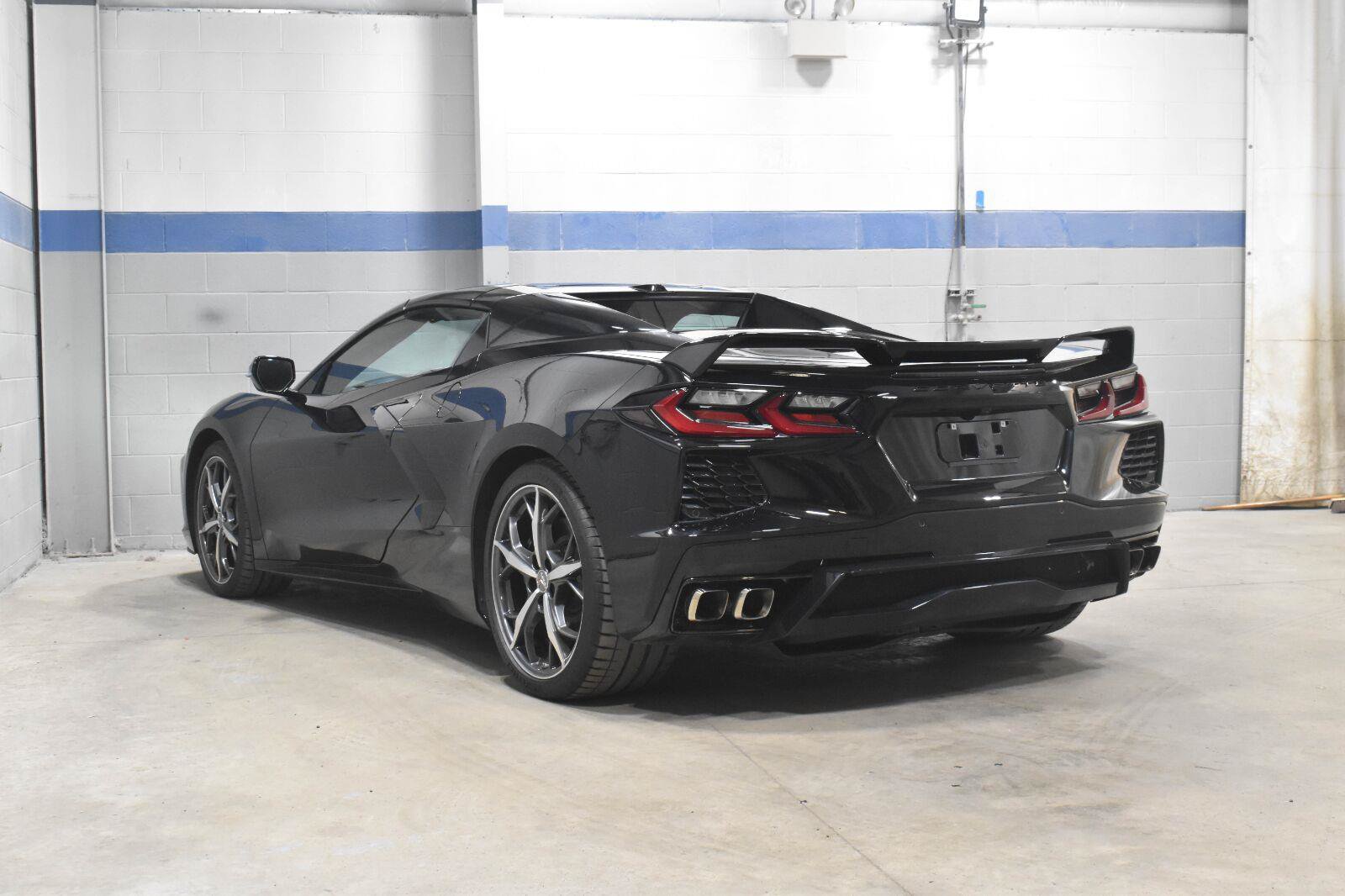 Used 2021 Chevrolet Corvette Stingray Premium Conv w/ Z51 Performance Package RWD image 20