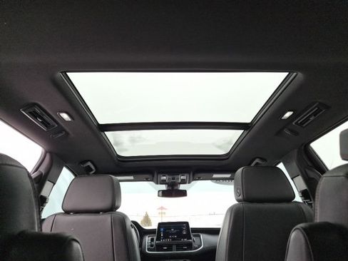 Used 2021 Chevrolet Tahoe RST w/ Luxury Package image 35