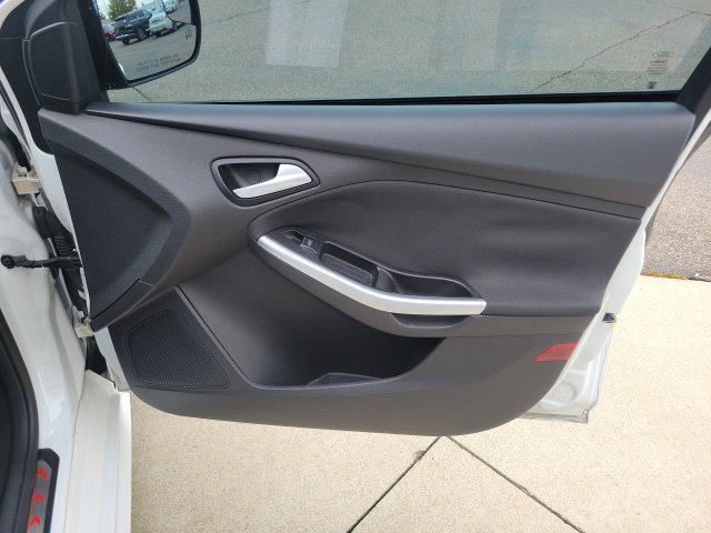 Used 2014 Ford Focus ST w/ Equipment Group 202A FWD image 23