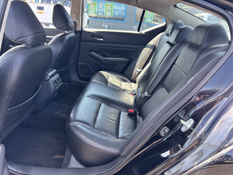 Used 2020 Nissan Altima 2.5 SL FWD image 8