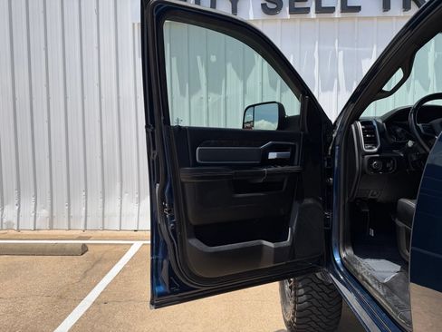 Used 2021 RAM 2500 Big Horn w/ Level B Equipment Group AWD/4WD image 19
