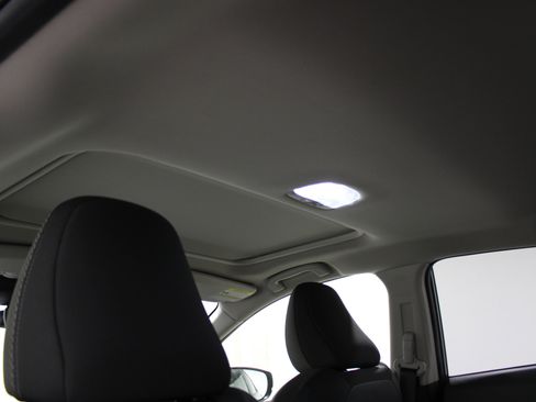 Used 2024 Subaru Crosstrek 2.0i Premium image 20