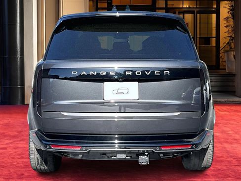New 2026 Land Rover Range Rover Long Wheelbase SE image 4