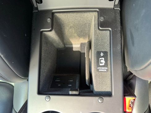 Used 2023 Porsche Macan S image 29