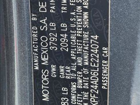 Used 2020 Kia Forte LXS FWD image 22
