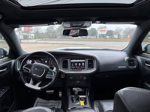 Used 2019 Dodge Charger SRT Hellcat w/ Navigation & Travel Group image 9