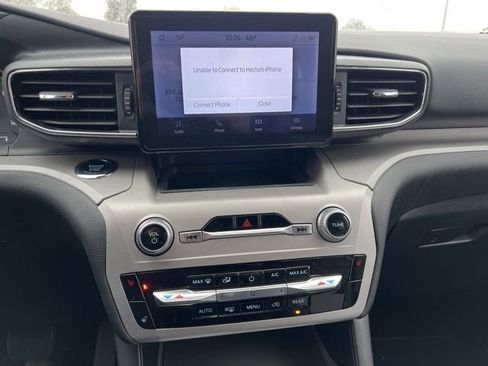 Used 2023 Ford Explorer XLT w/ Equipment Group 202A image 34