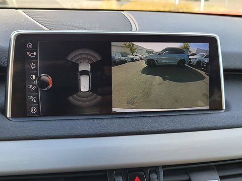 Used 2017 BMW X5 xDrive40e AWD/4WD image 16