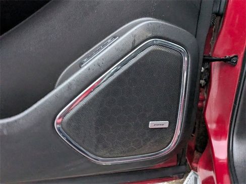 Used 2015 GMC Yukon XL SLT image 25