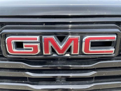 Used 2025 GMC Terrain Elevation w/ Black Edition AWD/4WD image 31