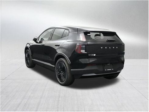 New 2026 Volvo EX30 Cross Country Ultra AWD/4WD image 3