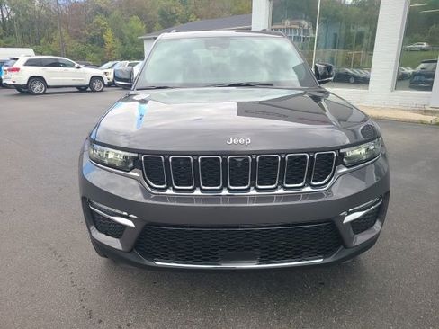 New 2025 Jeep Grand Cherokee Limited w/ Luxury Tech Group II image 8