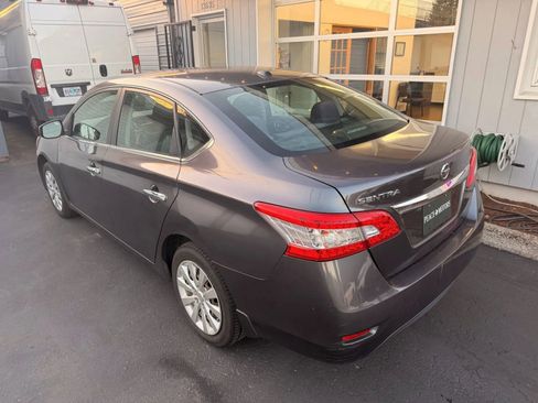 Used 2015 Nissan Sentra SV image 3