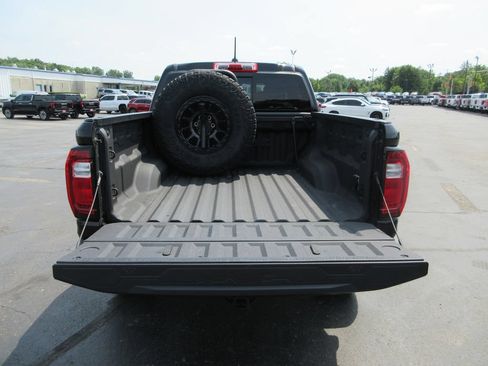 Used 2024 GMC Canyon AT4X w/ AT4X AEV Edition AWD/4WD image 8
