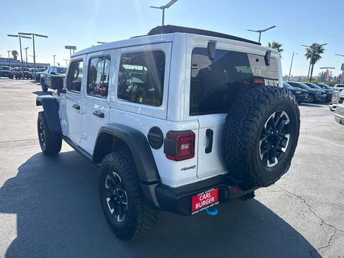 Certified 2025 Jeep Wrangler Unlimited Rubicon 4xe w/ Convenience Group AWD/4WD image 5