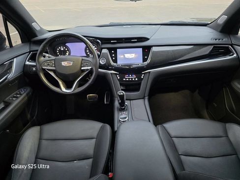 Used 2024 Cadillac XT6 Sport w/ Technology Package AWD/4WD image 34