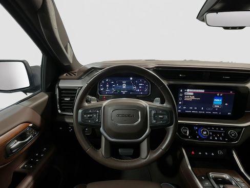 Used 2023 GMC Sierra 1500 Denali w/ Denali Reserve Package AWD/4WD image 7