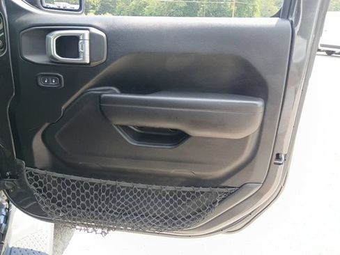 Used 2021 Jeep Gladiator Mojave AWD/4WD image 41