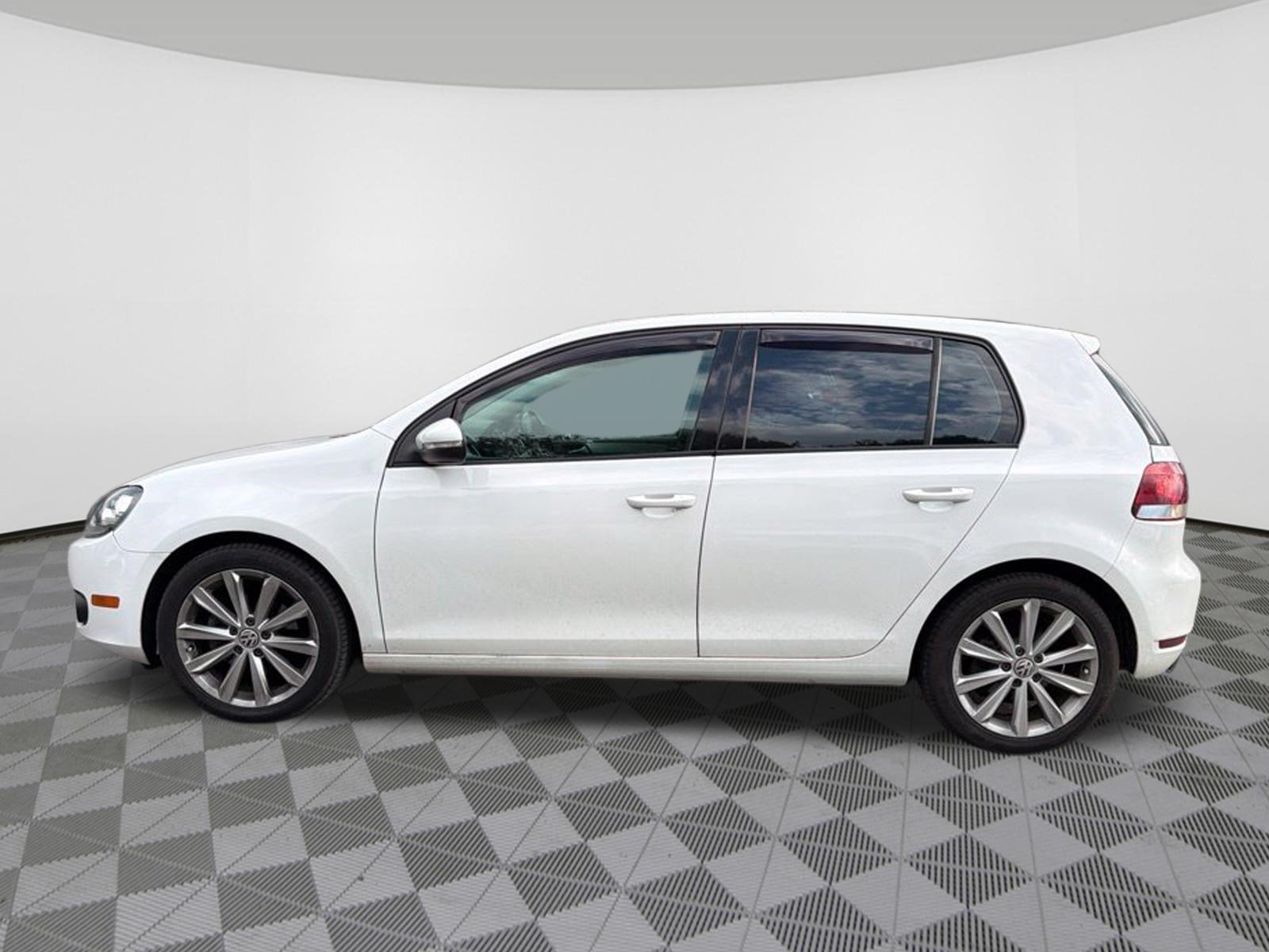 Used 2014 Volkswagen Golf TDI FWD image 4