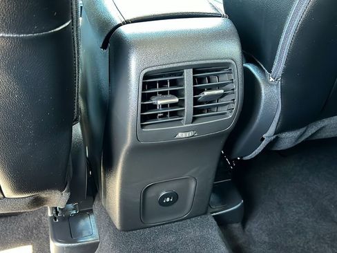 Certified 2025 Ford Escape Platinum w/ Premium Technology Package AWD/4WD image 8
