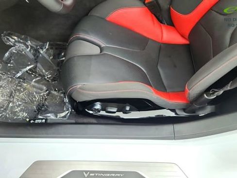 Used 2023 Chevrolet Corvette Stingray Premium Cpe w/ Z51 Performance Package image 26