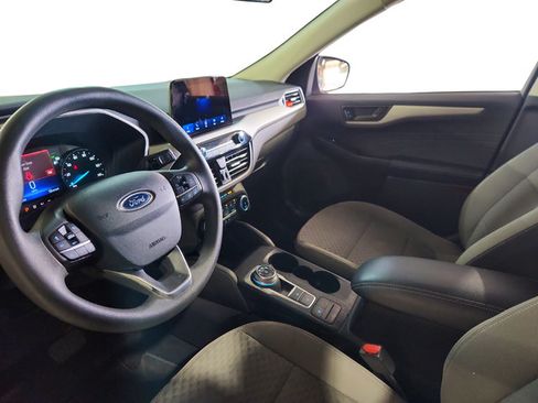 Used 2022 Ford Escape SE AWD/4WD image 9