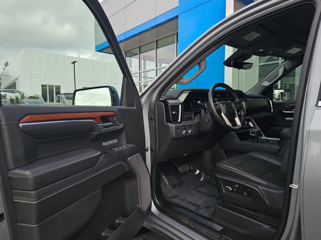 Used 2023 GMC Sierra 1500 Denali w/ Technology Package AWD/4WD image 60