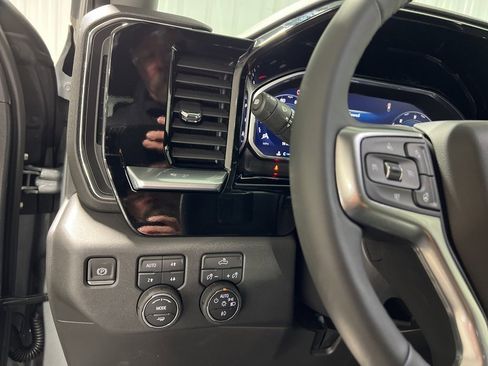 New 2026 Chevrolet Silverado 1500 LT Trail Boss w/ Dark Appearance Package image 33