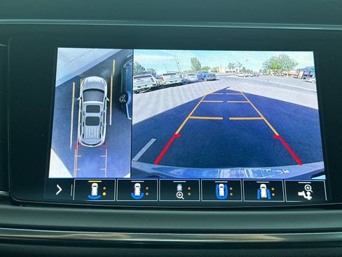 Used 2021 Buick Enclave Avenir w/ Avenir Technology Package AWD/4WD image 24