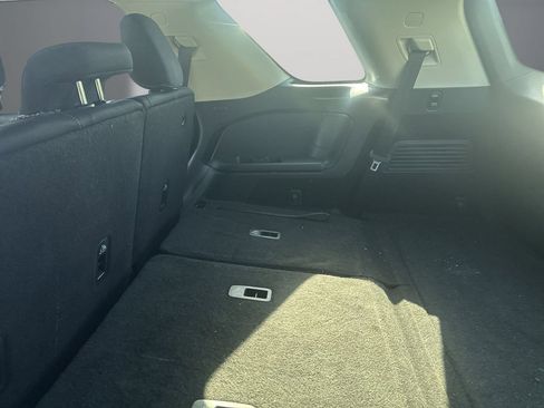 Used 2023 Nissan Pathfinder S FWD image 6