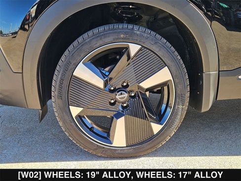 New 2026 Nissan Kicks SR image 28