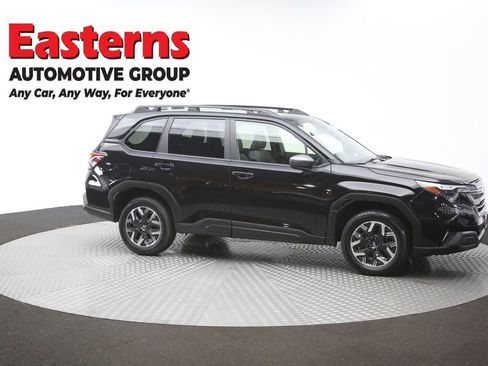 Used 2025 Subaru Forester Premium AWD/4WD image 49