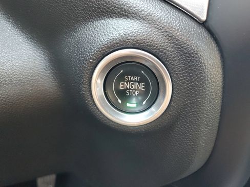 Used 2021 GMC Sierra 1500 SLT AWD/4WD image 23