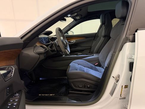Certified 2023 Audi e-tron GT Premium Plus AWD/4WD image 5