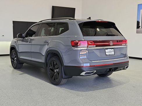 New 2026 Volkswagen Atlas SE FWD image 7