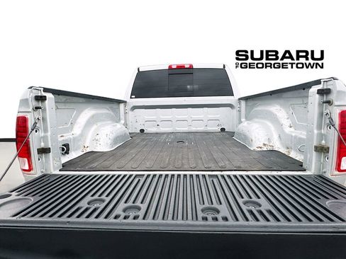 Used 2018 RAM 2500 Laramie image 32