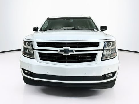 Used 2019 Chevrolet Suburban Premier AWD/4WD image 2
