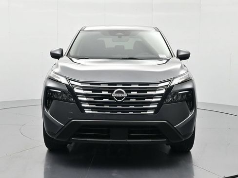 Certified 2024 Nissan Rogue SV FWD image 2