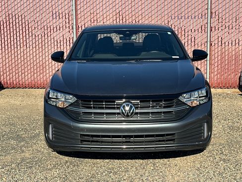 Used 2024 Volkswagen Jetta Sport FWD image 3