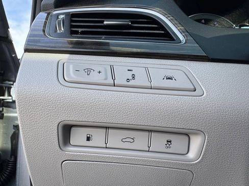 Used 2017 Hyundai Sonata Limited w/ Ultimate Package 04 image 42