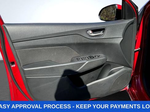 Used 2019 Hyundai Accent SE FWD image 25