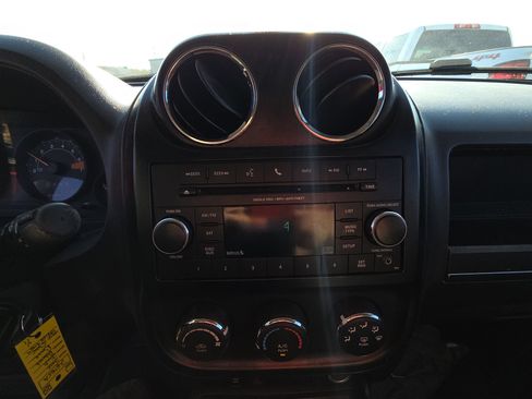 Used 2016 Jeep Patriot Sport w/ Power Value Group image 10