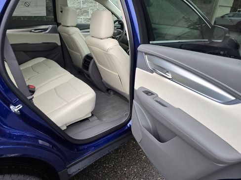 New 2025 Cadillac XT5 Premium Luxury image 20