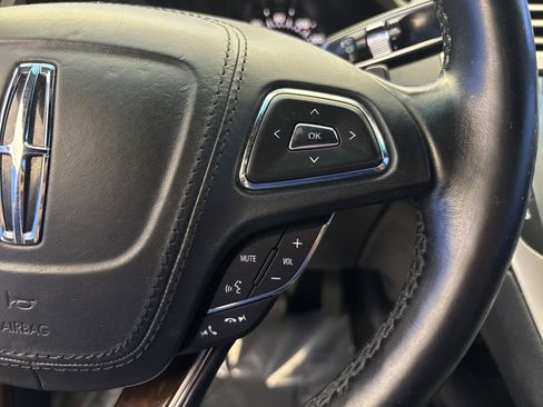 Used 2017 Lincoln MKZ Select w/ Climate Package FWD image 16