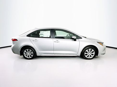 Used 2026 Toyota Corolla LE image 10